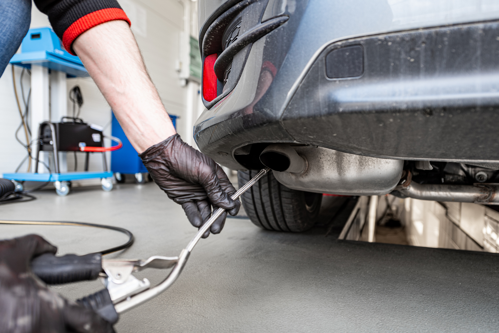 car inspection – car exhaust – exceeding the norm